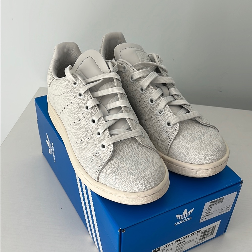 Adidas Stan Smith Sneakers in pebbled leather